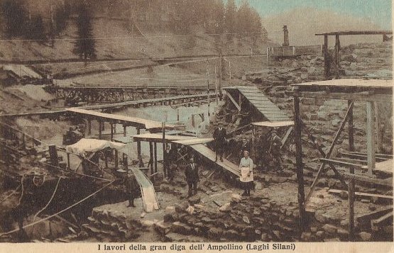 I lavori della gran diga dell'Ampollino (Laghi Silani)