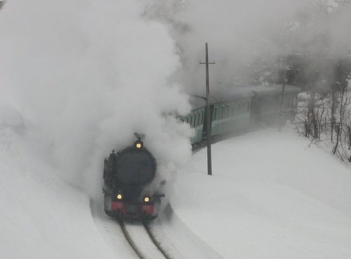 Il treno nella neve