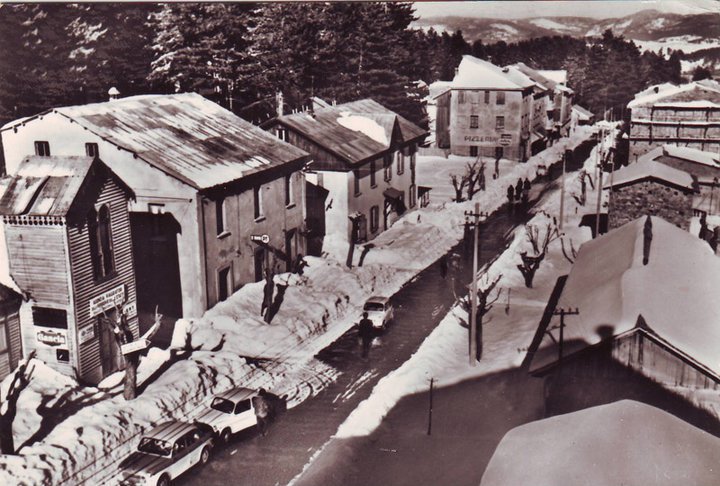 Tetti innevati